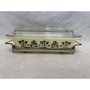 1957 PYREX 575 B 2 QT Space Saver Dish Promotional Black Needlepoint Embroidery